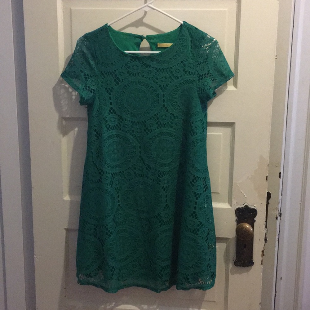 Green Lace Shift Dress